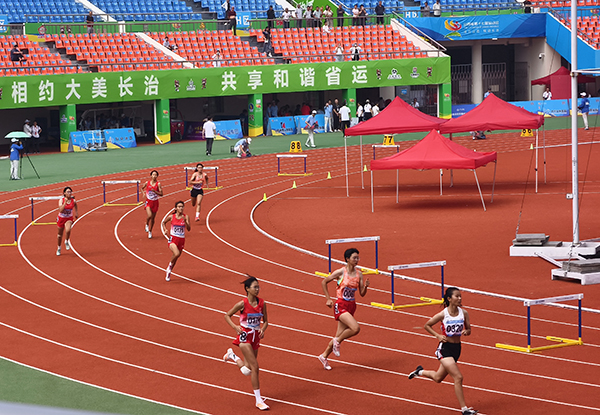 600图为我市运动员参加省运会田径比赛。(4道(1565681)-20260820121534.jpg ""