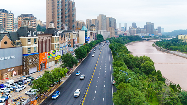 (日报配图)桃北东街拓宽通车 (1576159)-20260829054701.jpg