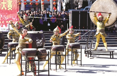 非物质文化遗产平定武迓鼓表演.